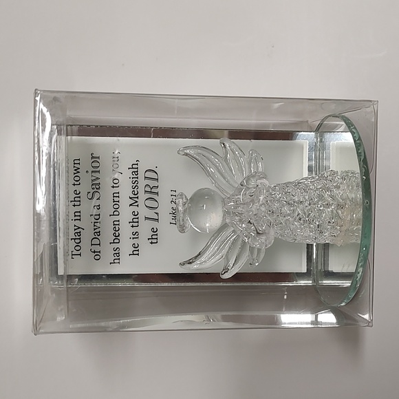 Angel - Picture 3 of 12